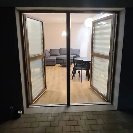 Apartament Z Ogrodkiem I Miejscem Parkingowym Podziemnym