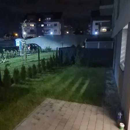 Apartament Z Ogrodkiem I Miejscem Parkingowym Podziemnym * Gdańsk